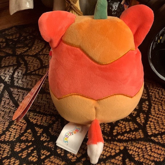 🎃 FIFI 🦊 Fox in Pumpkin Costume Halloween 2023 Original Squishmallow ☆》NWT《☆ - Picture 3 of 3